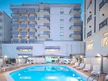 Hotel Arena Con Piscina Cattolica